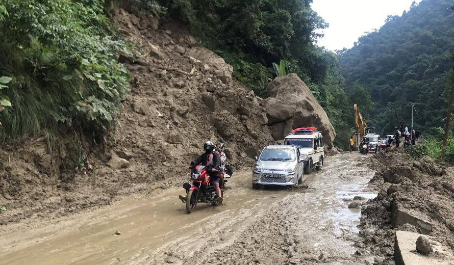 हेटौँडा-काठमाडौँ जाँदा वैकल्पिक सडक प्रयोग गर्न आग्रह