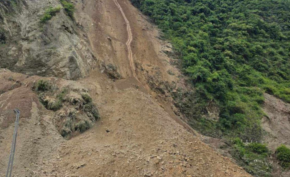 सुक्खा पहिरोले जयपृथ्वी राजमार्ग अवरूद्ध