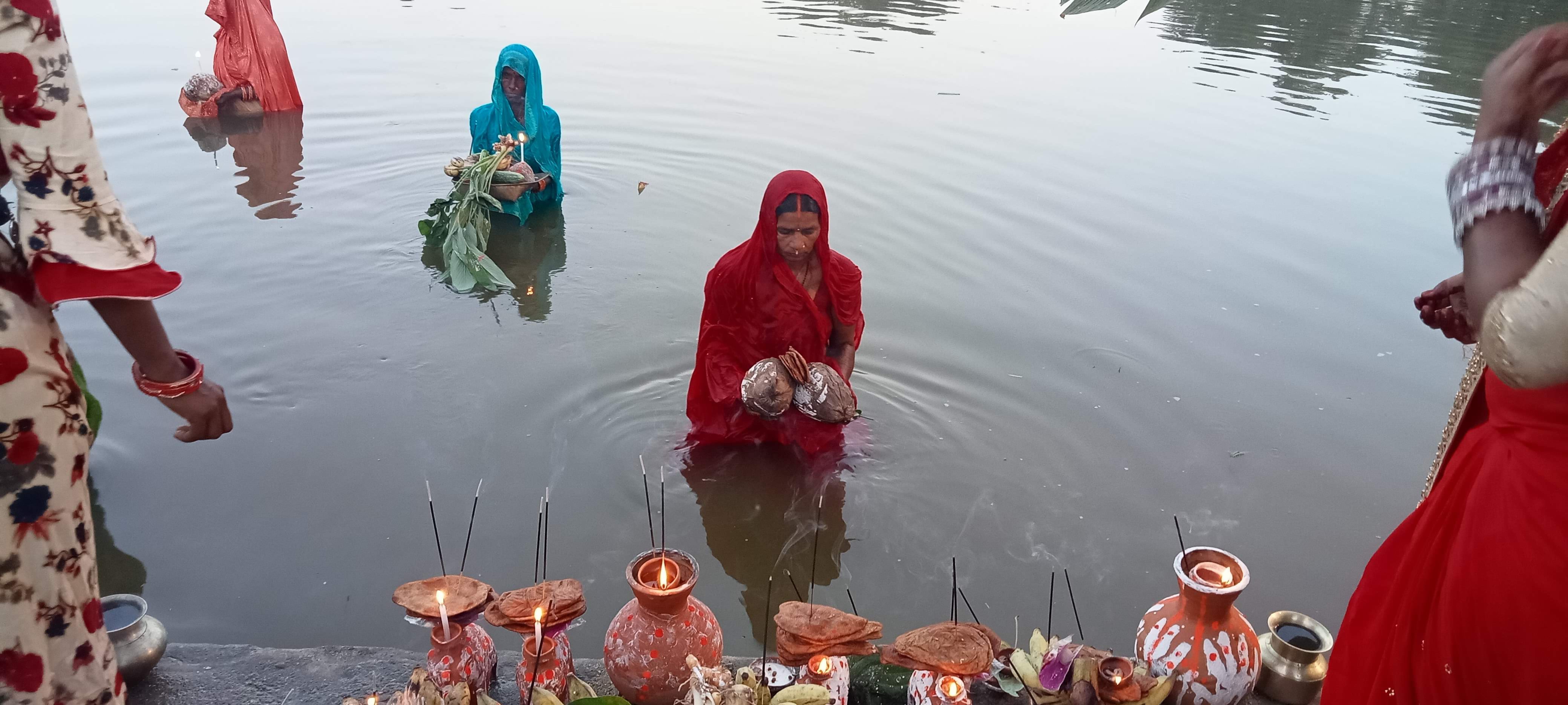 मिथिलाञ्चलमा छठको रौनक