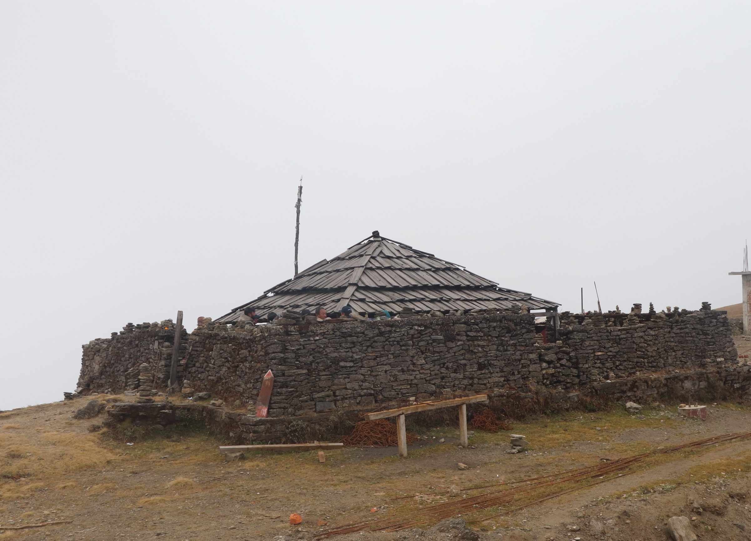 भोजपुरको टेम्केसिद्ध महादेव मन्दिरको जीर्णद्धार गरिँदै