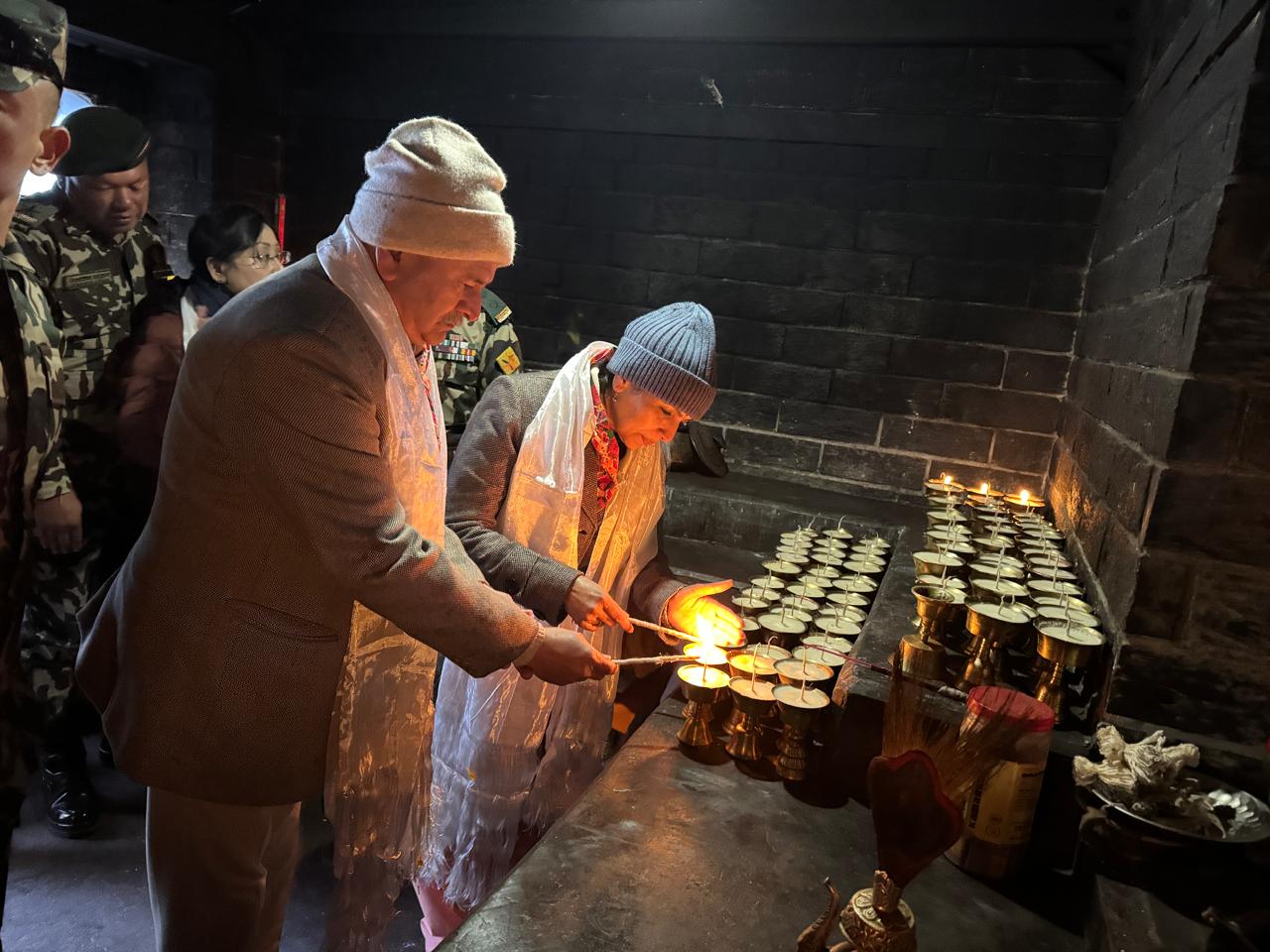 भारतका स्थल सेनाध्यक्ष जनरल उपेन्द्र द्विवेदीद्वारा मुक्तिनाथमा पूजाअर्चना