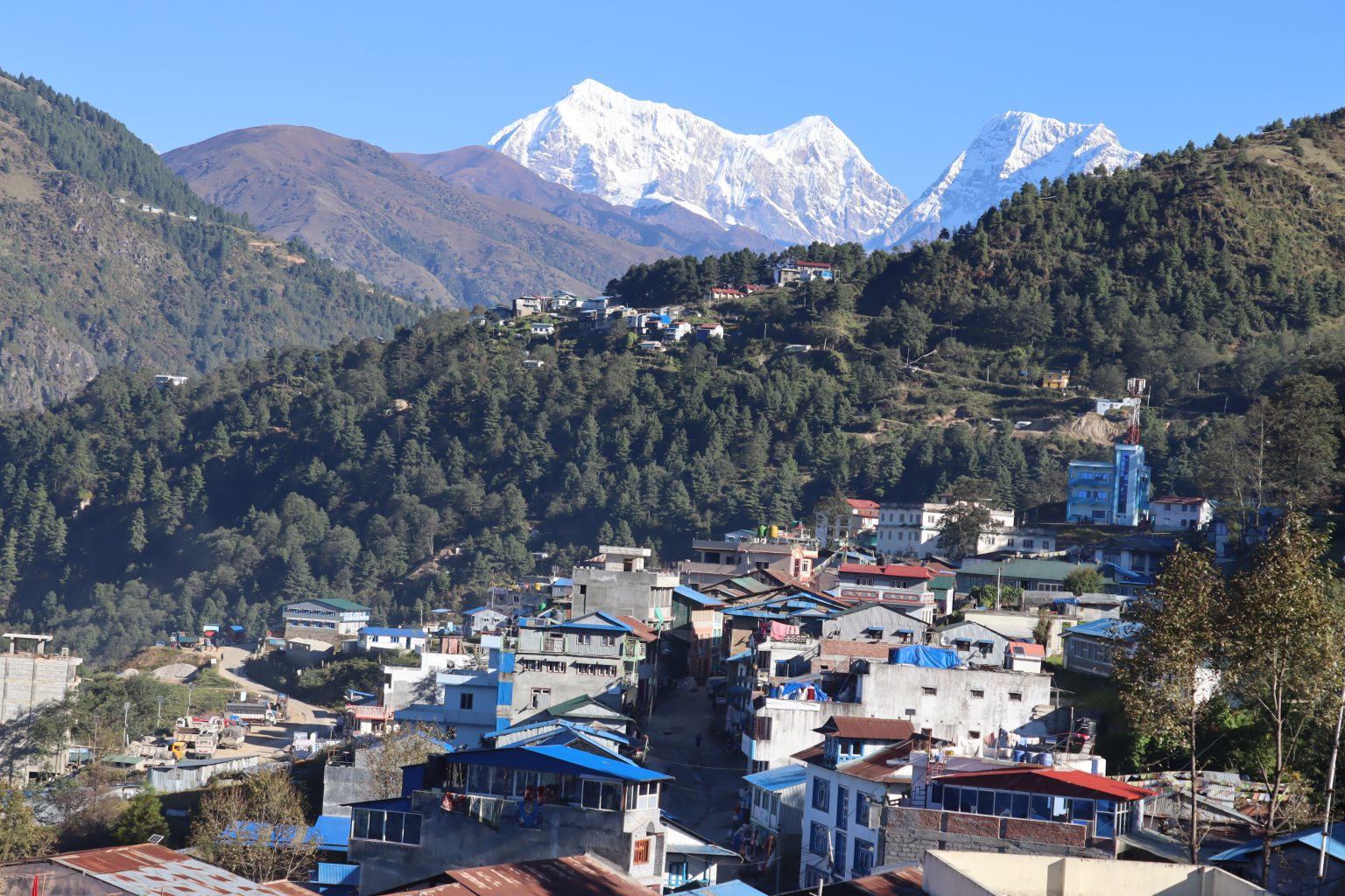 सुनसान छन् तिहारमा गाउँघर