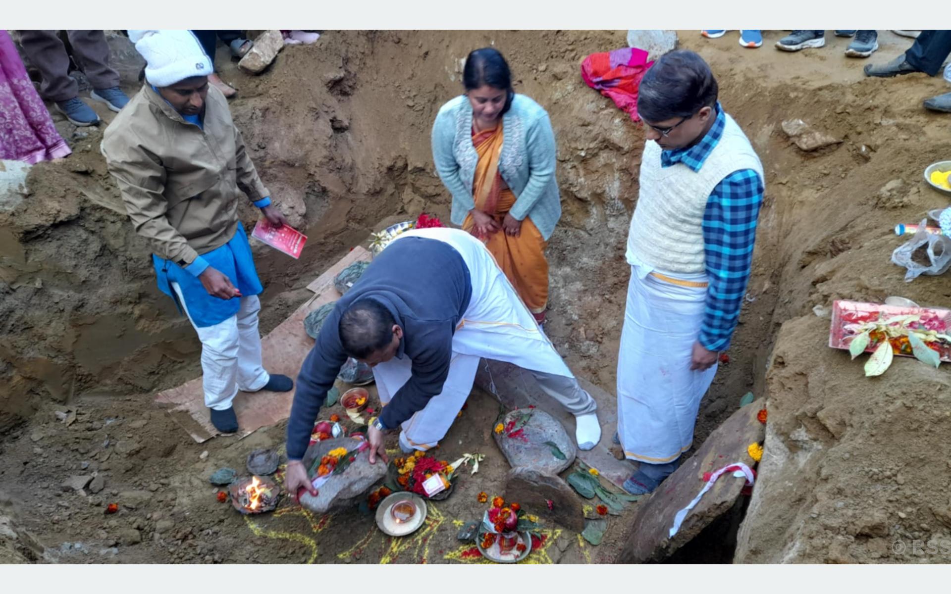 १४ करोडमा कुश्मा नगरपालिकाको भवन बन्दै