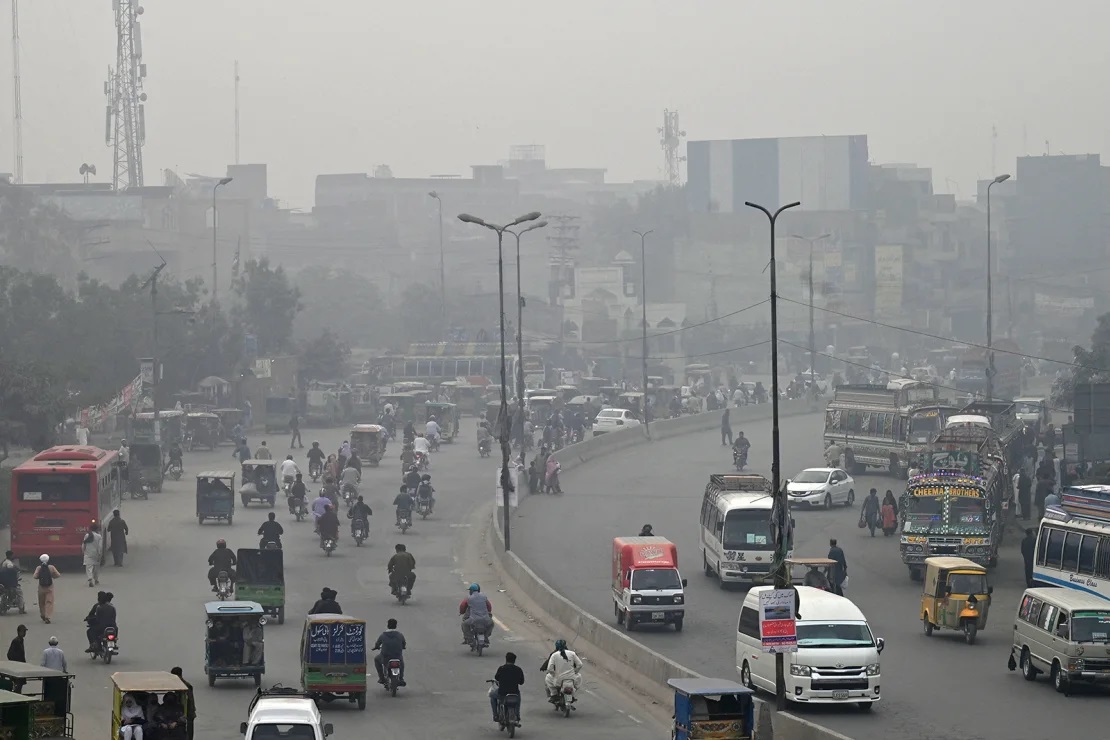 पाकिस्तानमा भएको सडक दुर्घटनामा ११ जनाको मृत्यु, ७ घाइते