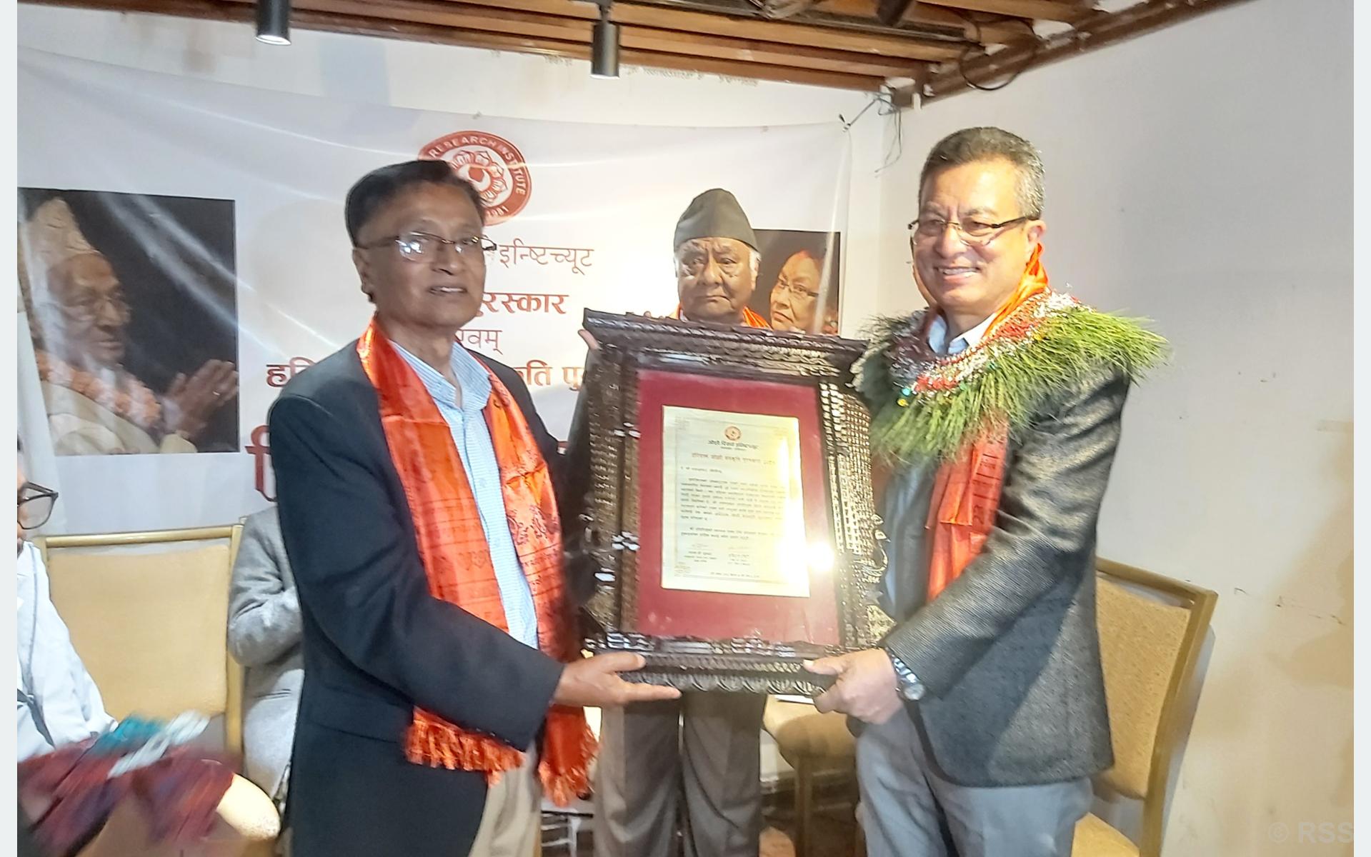 हरिराम पुरस्कार जोशी र कदम पुरस्कार राजवंशीलाई