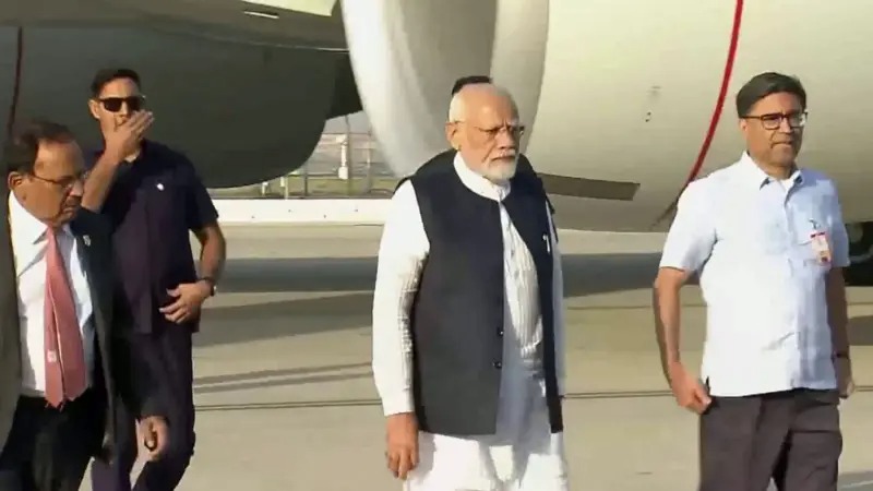 आफ्नो देशमा आतंकवादी आक्रमण भएपछि साउदी भ्रमण बीचैमा छाडेर फर्किए मोदी
