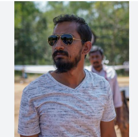 भारतीय फिल्मका चर्चित निर्देशक गाँजासहित पक्राउ
