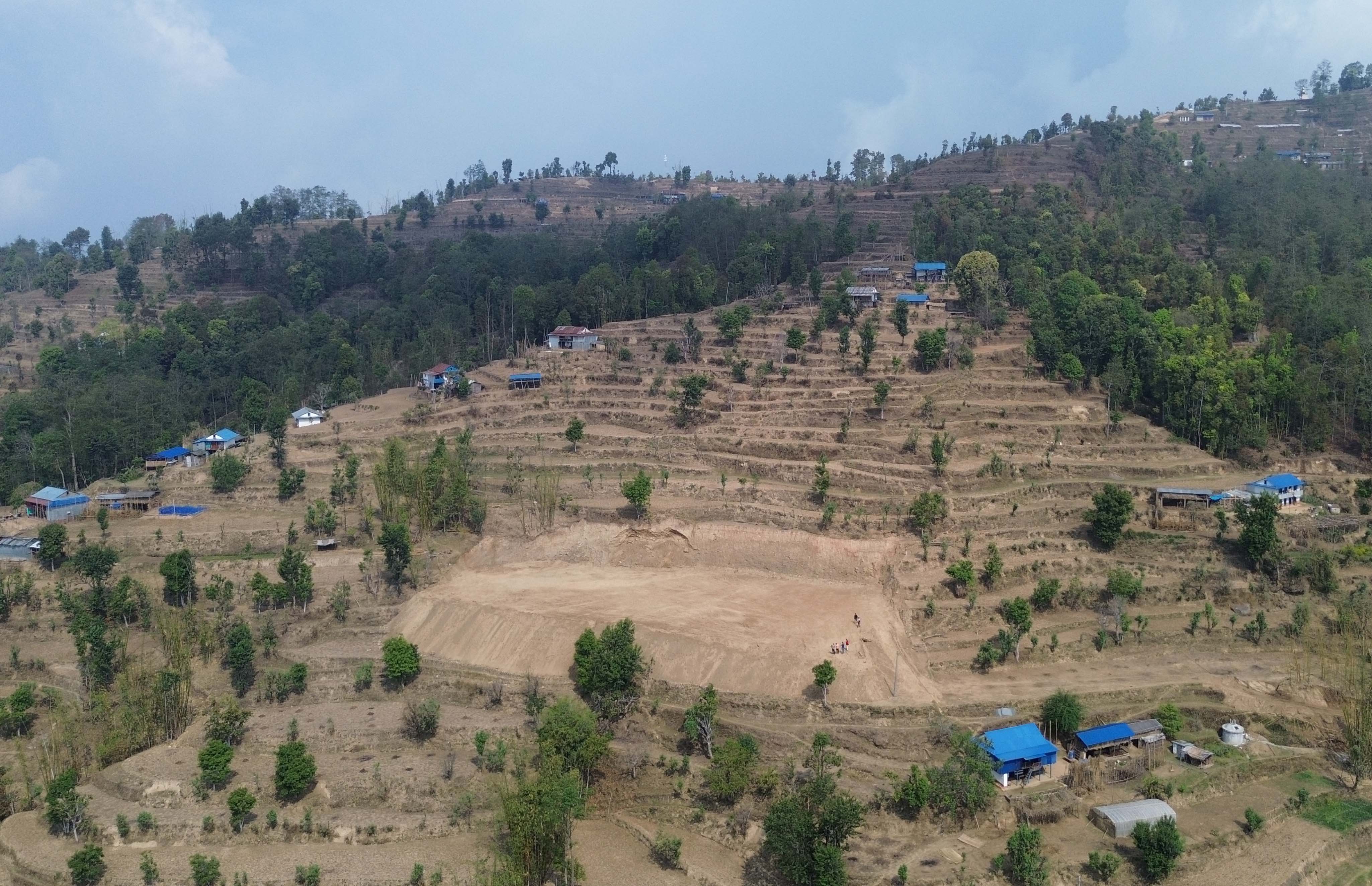 काफ्लेगाउँमा क्रिकेट मैदान निर्माण सुरु