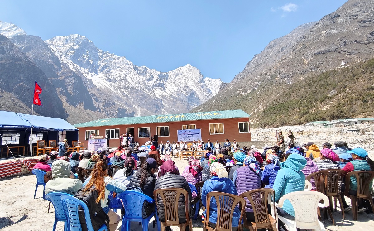 जलवायु परिवर्तनले पीडित थामेवासीलाई सहयोग गर्न सरकार प्रतिबद्ध छः प्रधानमन्त्री ओली