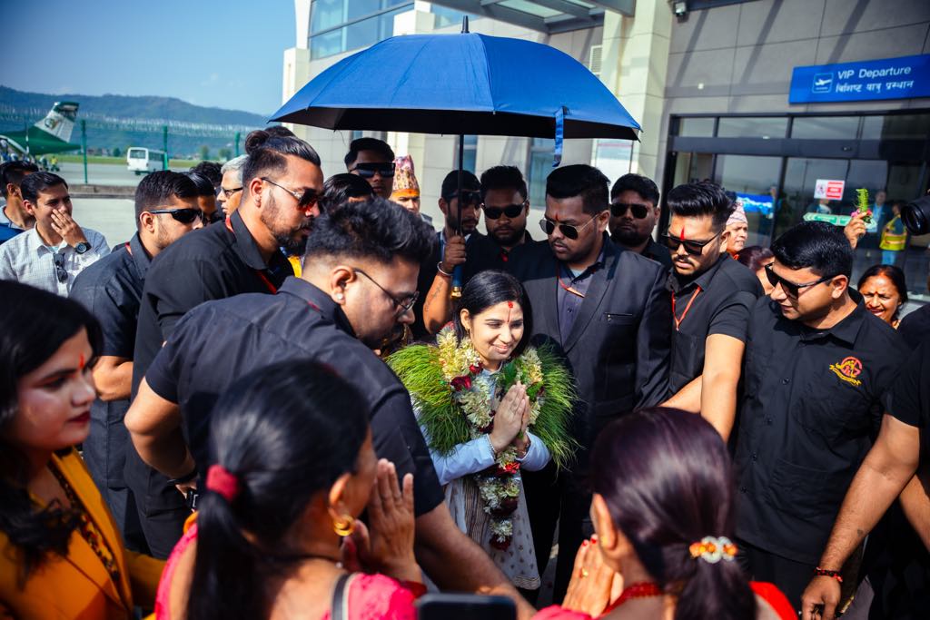 २५ जना सदस्यसहित नेपाल आईपुगिन् देवी प्रतिभा, १४ दिनसम्म पोखरामा कथावाचन गर्ने