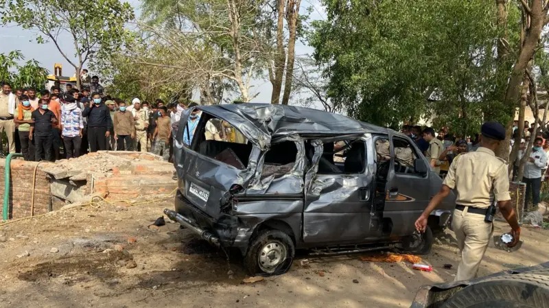 भ्यान इनारमा खस्दा १० जनाको मृत्यु, उद्धार गर्न गएकाले पनि ज्यान गुमाए