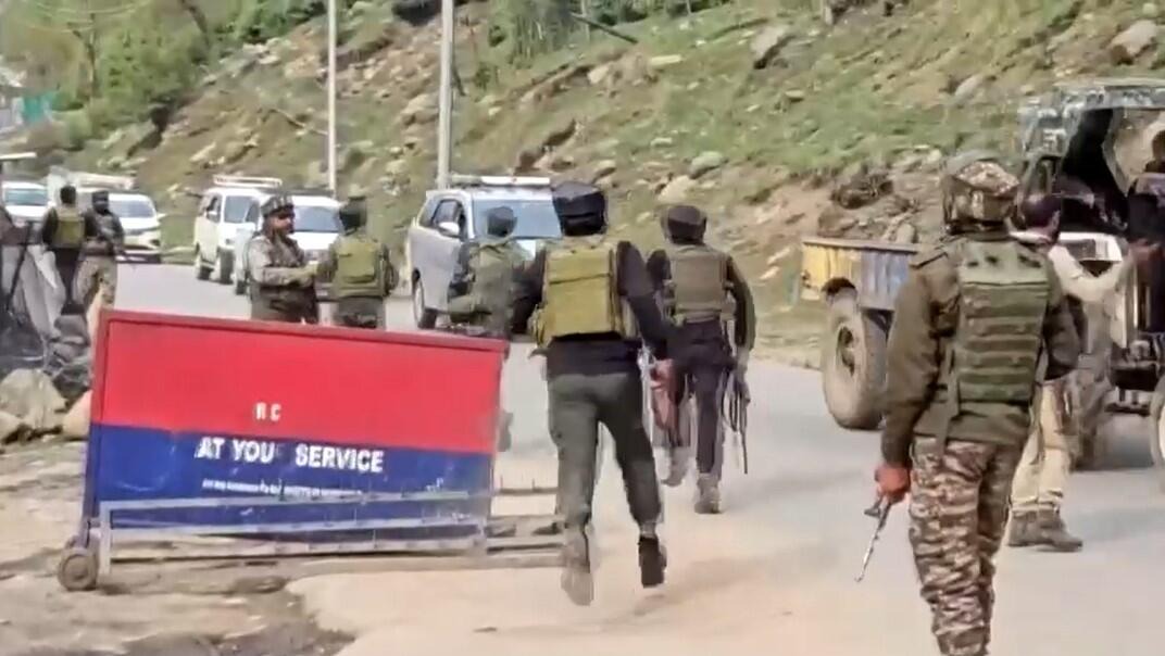 जम्मु-कश्मीरको पाहलगाममा बन्दुकधारीको आक्रमणमा २६ पर्यटक मारिए