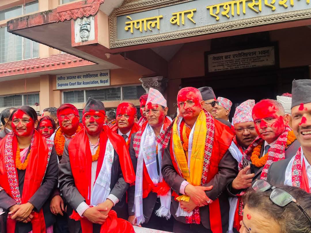 संविधान संशोधनमा बारले रचनात्मक भूमिका खेल्छः बार अध्यक्ष मिश्र