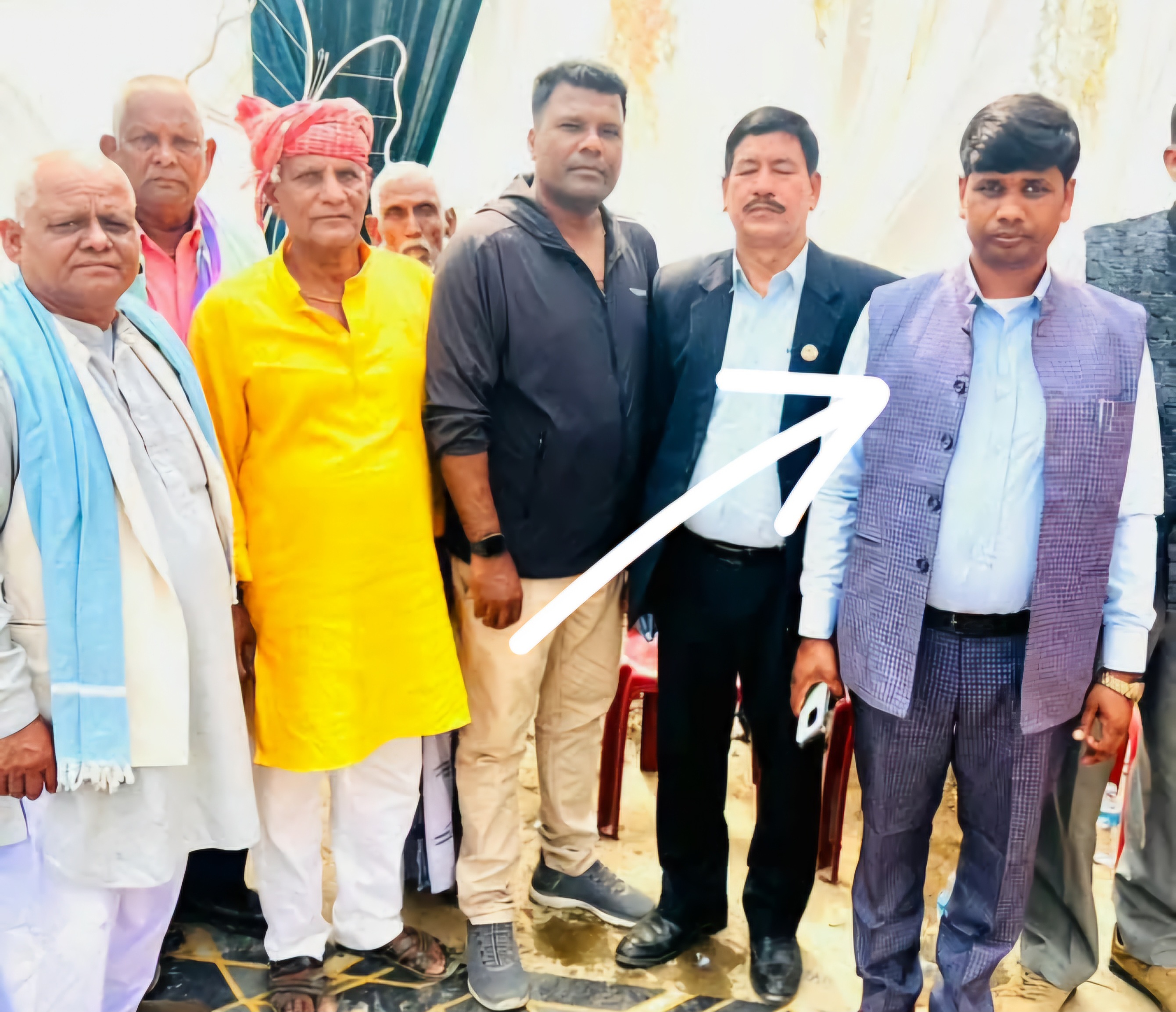 वडा अध्यक्षविरुद्ध पक्राउ पूर्जी जारी, एमाले सांसदकाे दबाबले समातिएनन् अझैं