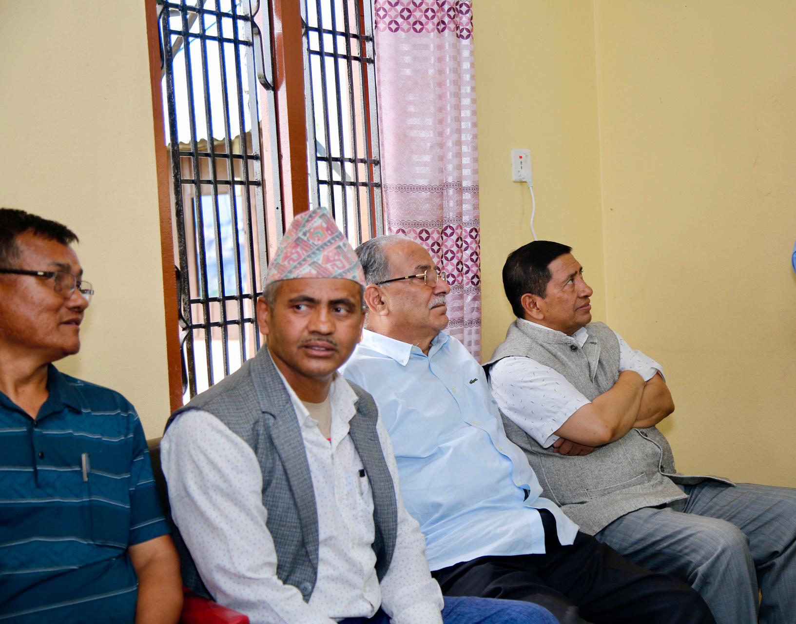 प्रचण्डद्वारा गोरखाका स्थानीय जनप्रतिनिधिसँग सामूहिक छलफल