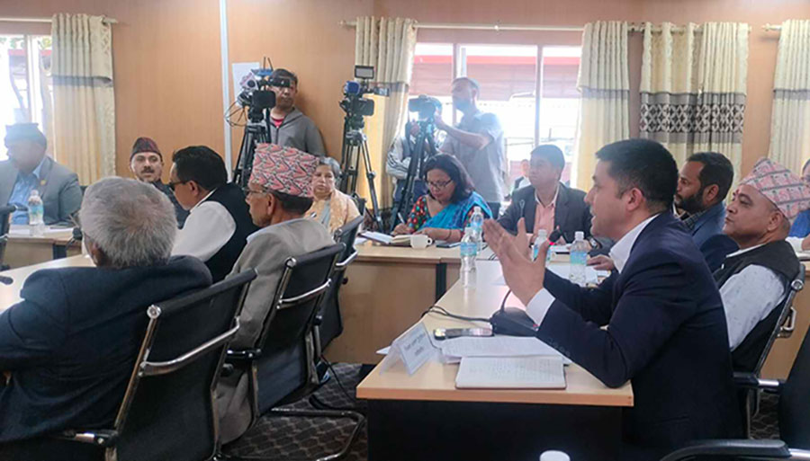 ७२ घण्टे अल्टिमेटम दिँदै कर्मचारी ट्रेड युनियनले राख्यो १० बुँदे माग