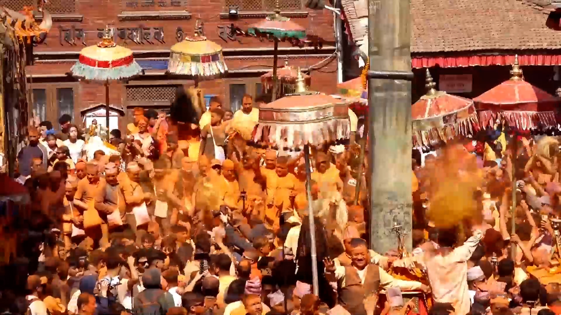 भक्तपुरमा सिन्दूर जात्राको रौनक (तस्बिरसहित)