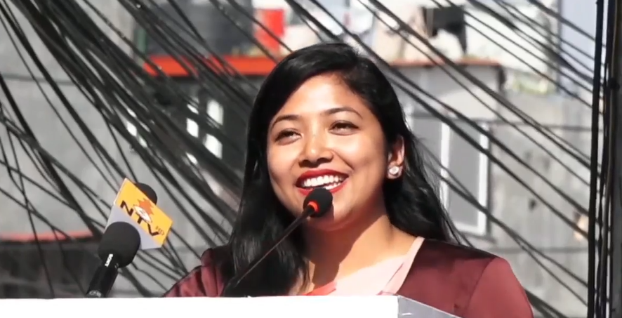 काठमाडौंकी उपमेयर भन्छिन्- एमालेले सामाजिक सञ्जालमा गाली गर्न र स्टन्ट गर्न सिकाउँदैन